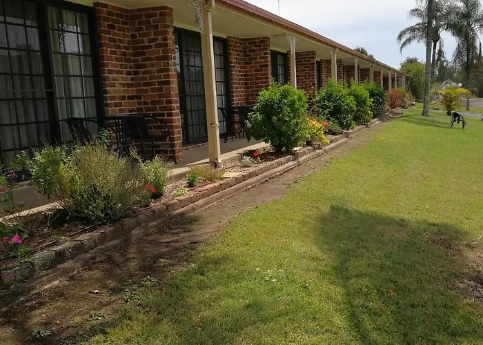 Lakeside Lodge Motel