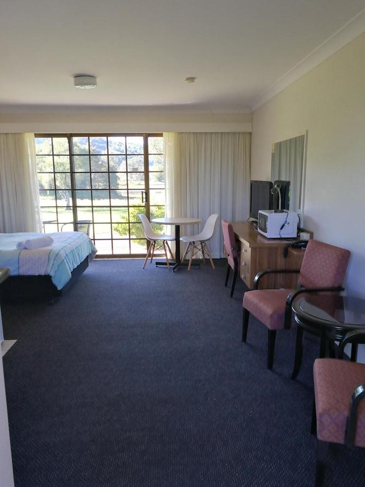 Motel Lakeside 3*