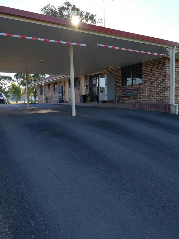 Lakeside Motel 3*