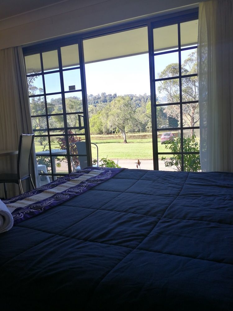 Lakeside 3* Lismore